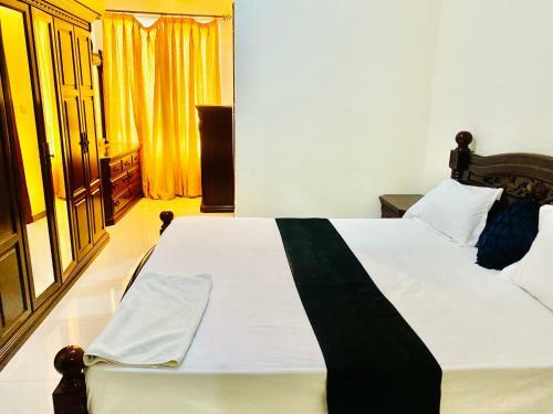 Royal Apartment