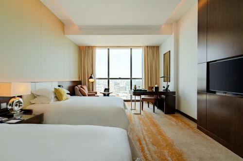 Hotel Johari Rotana