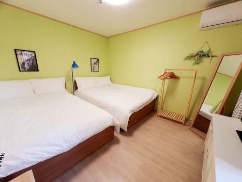Hostal Guesthouse Mongja