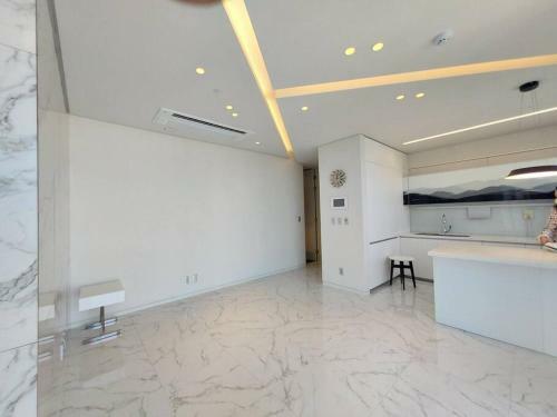 Apartamento ?new?edition Cheongdam?????????????????2bdr1bath?