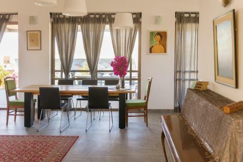 Villa Bougainvillea
