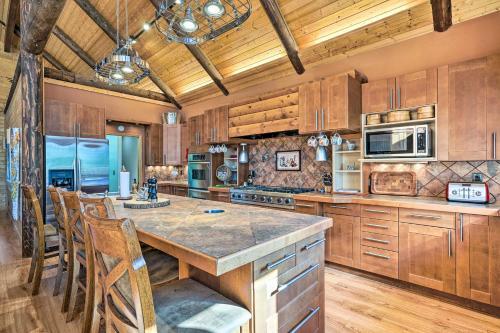 Luxe Prescott Natl Forest Home With Huge Deck