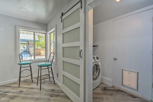 Stylish Basecamp 6850 - 2 Blocks To Dtwn!