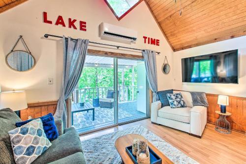Waterfront Hot Springs Hideaway With Boat Slip!