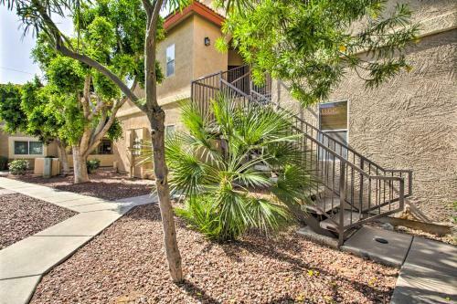 Apartamento Gorgeous Phoenix Getaway With Private Balcony!