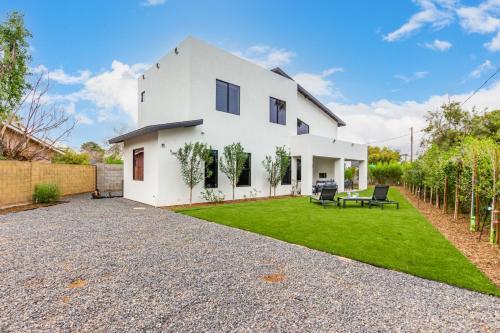 33rd Modern Phoenix Home
