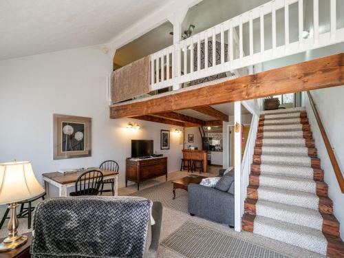 Sierra Mountain Lodge - Yosemite