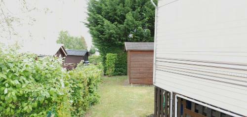 Bungalow Barrage De L'eau D'heure