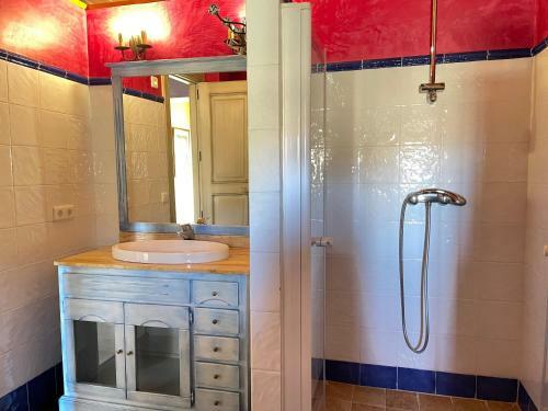 Casa Rural La Capachera En �lora