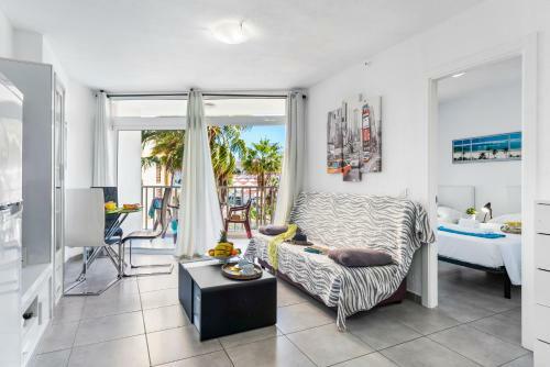 Apartamento Pool View, Next To Las Americas! Very Central!