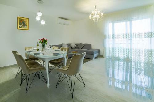 Luxury Villa Rebecca
