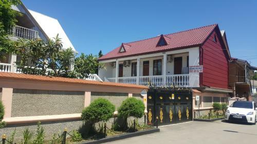 Hostal Linda Guest House