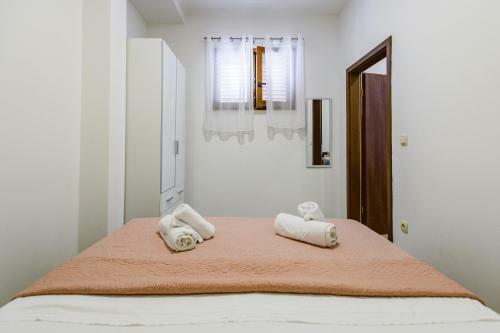 Modern Apartment On The Beach - Mala Lamjana