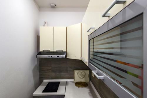Modern Apartment On The Beach - Mala Lamjana
