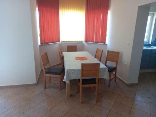 Apartment P