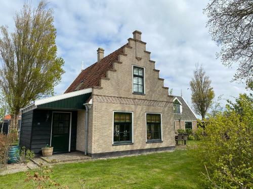 Beautiful Villa With Bath, Close To The Wadden Sea