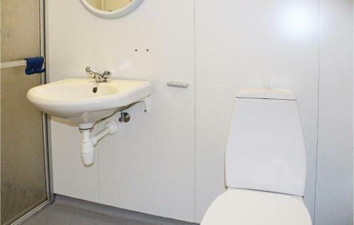 Two-bedroom Apartment In Lundegrend