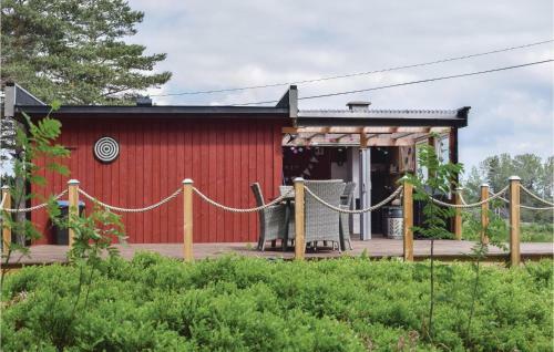 Three-bedroom Holiday Home In Vesteroy