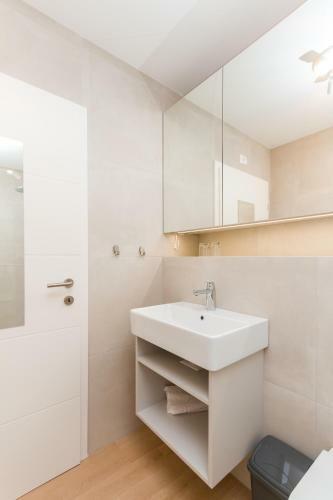 Premium Tartini Apartment 2 By Locap Group