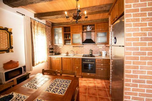 Charming Villa With Shared Pool, Balcony, Terrace And Backyard In Bodrum