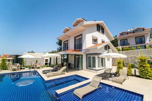Aylin Villa 2