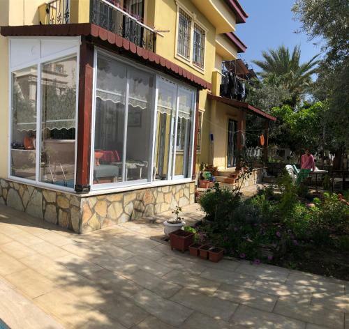 Yaren Villa