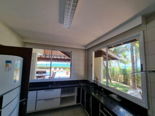 Para�so P� Na Areia Com 6 Quartos