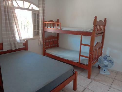 Casa Com Piscina Em Caragua