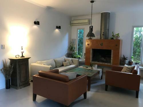 Casona Alegre Con Pileta Y Patio
