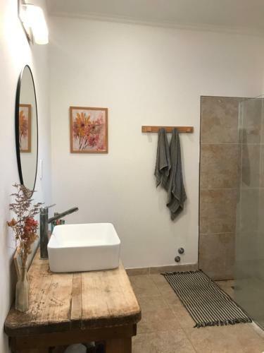 Casona Alegre Con Pileta Y Patio