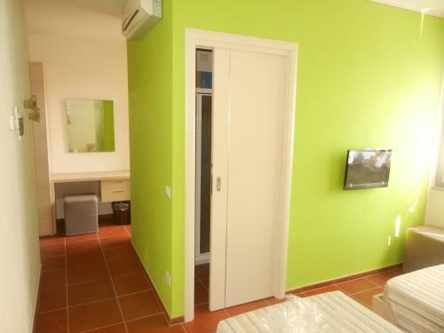 B&B Ad Hoc
