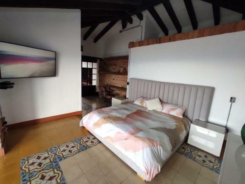 11 Bedroom Gym Luxury Villa - Heated Pool Jacuzzi
