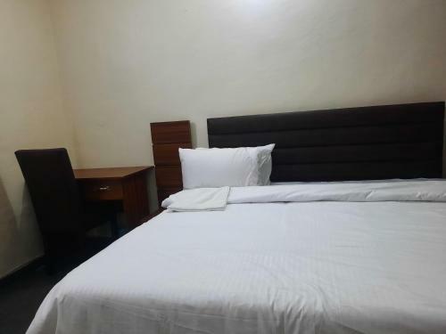 Hostal 3 Jays Apartment And Lounge