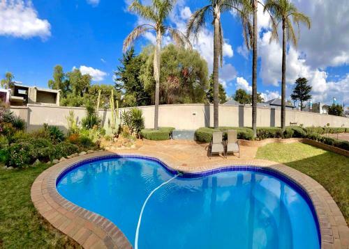 Hotel Rivonia Atlantic Pearl Guest House