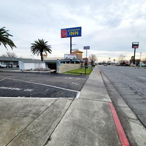 Hotel Economy Inn