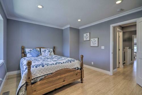 Discovery Bay Retreat With Balcony And Boat Dock!
