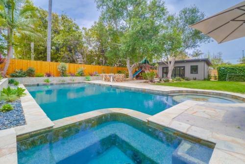 1155 Hymettus Ave Home