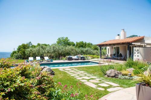 Valley Of The Moon Estate