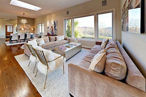 Valley Of The Moon Estate