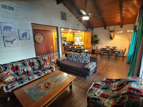 Mountain Cabin Near Yosemite
