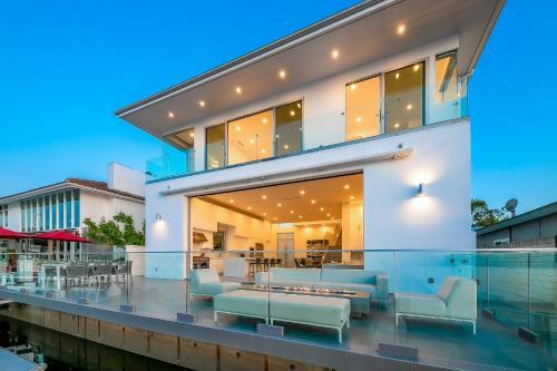Huntington Harbour Opulence