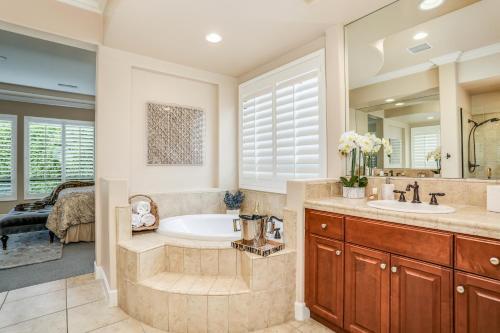 Indio Luxe Estate