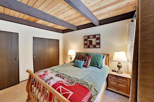 Kingswood Village 244