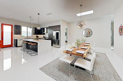 Avenida Alvarado Haven