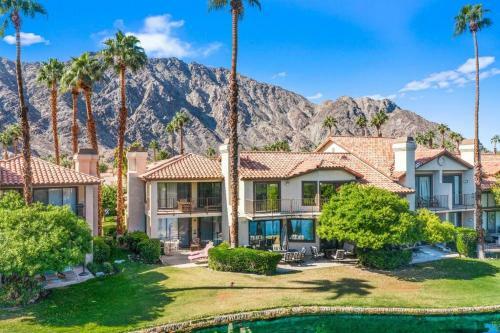 Firestone Luxurious Pga West 2-bedroom Condo
