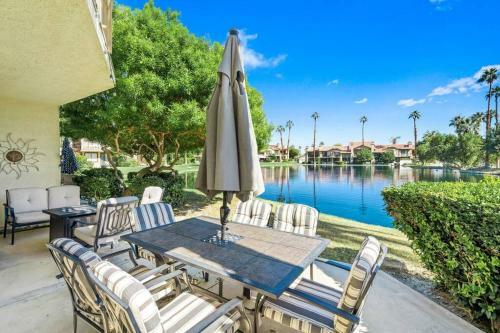 Firestone Luxurious Pga West 2-bedroom Condo