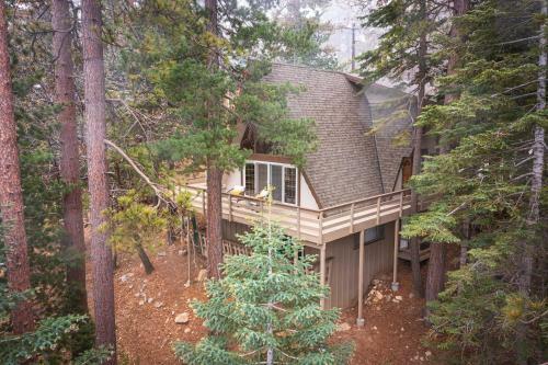 Boho-chic Lake Arrowhead Hideaway With 2 Decks!