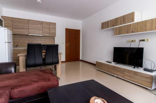 Casa Real Apartments Frontline Beach