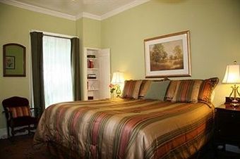 Olallieberry Inn Bed And Breakfast