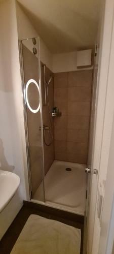 Glatthall Premium